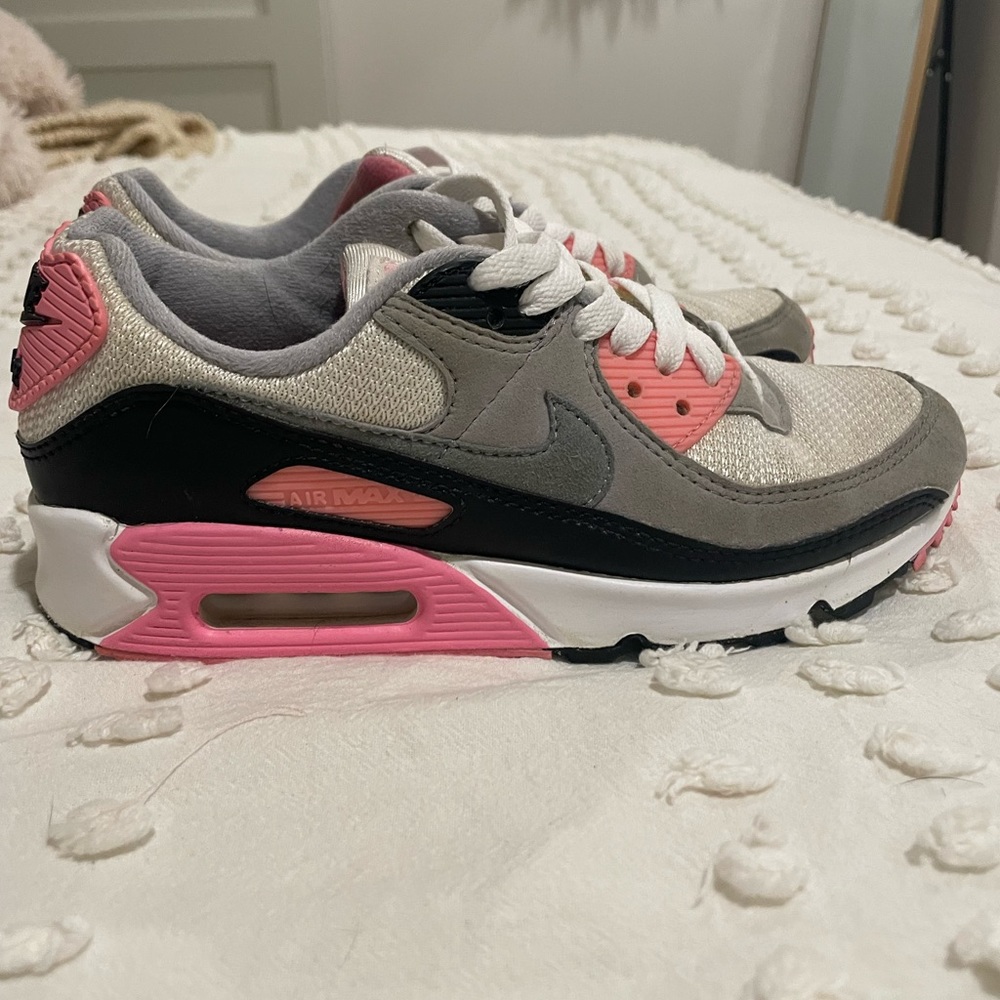 Nike Air Max 90 Rose Pink Sneakers